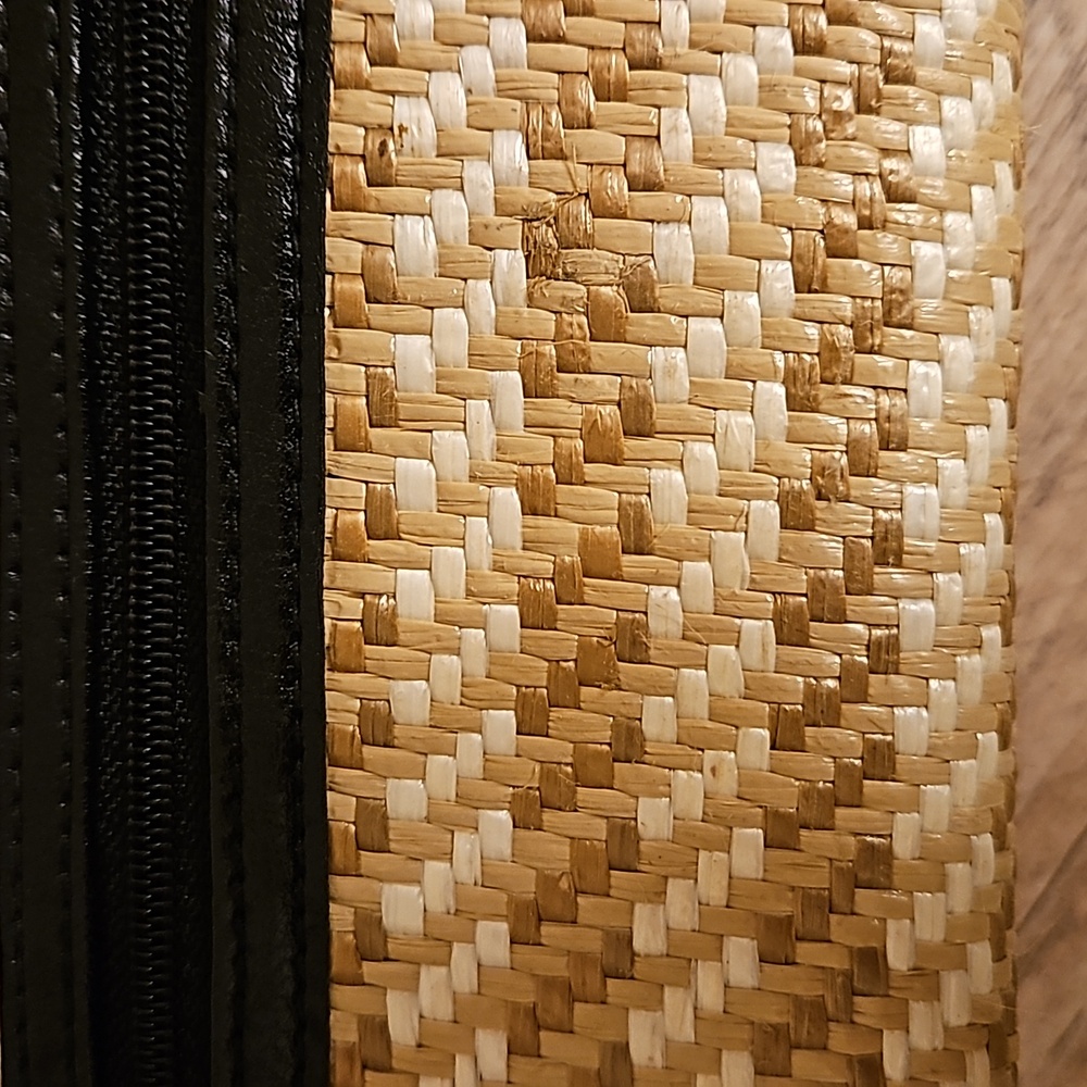 Wallet - Picture 5 of 7